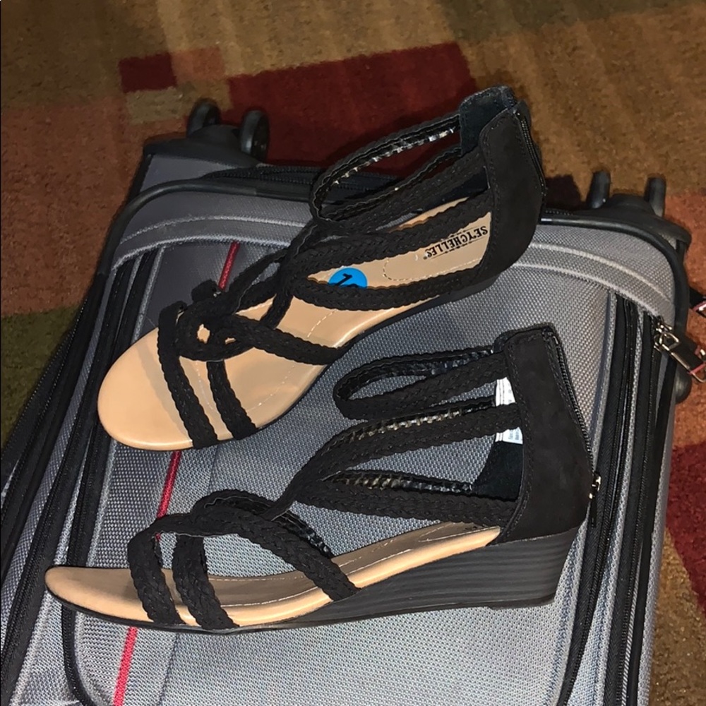 Shoes - Picture 2 of 2